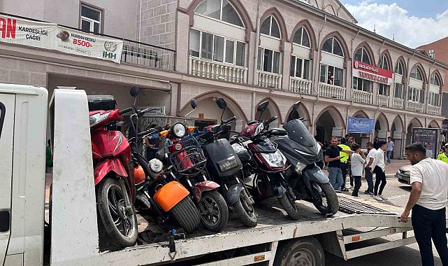 Erciş'te 16 motosiklet sürücüsüne 191 bin 42 TL cezai işlem uygulandı