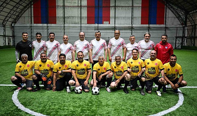 Erzurum bürokrasisi bu defa halı sahada buluştu