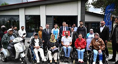 Erzurum Valisi Mustafa Çiftçi engelli vatandaşlarla bir araya geldi