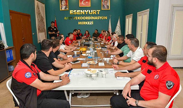 Esenyurt Belediyesi'nden afet bilincine öncü adım