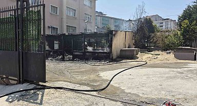 Esenyurt'ta öğrenci yurdunda korkutan yangın