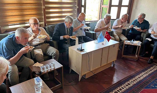 Eskişehir Türk Ocağı'nda coşkulu bayram kutlaması