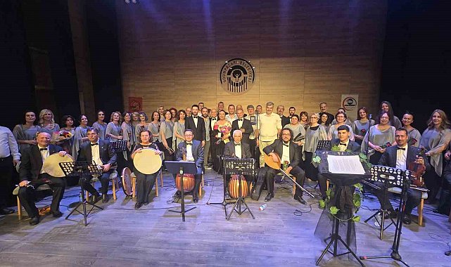 Eskişehir'de Zodyak Ezgiler Türk Müziği Konseri yoğun ilgiyle izlendi