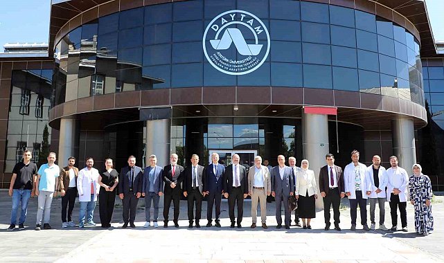 EVYAP heyeti, ilaç hammadde üretim tesisi için Atatürk Üniversitesinde