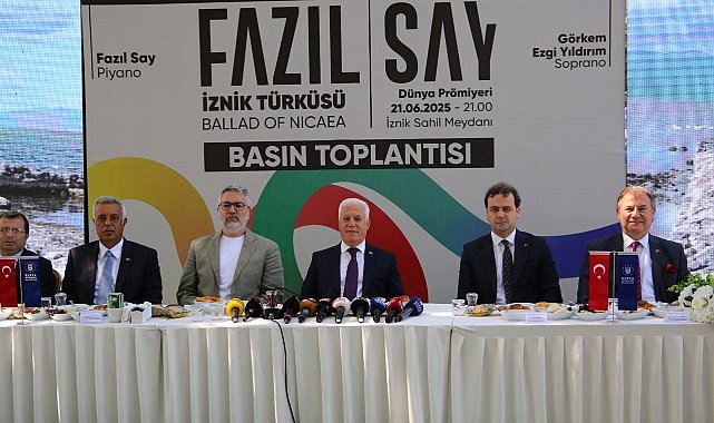 Fazıl Say'dan İznik'e özel türkü