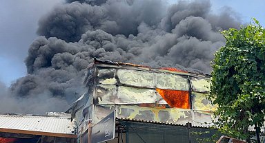 Fide üretim merkezi alev alev yandı çalışanlar gözyaşlarına boğuldu