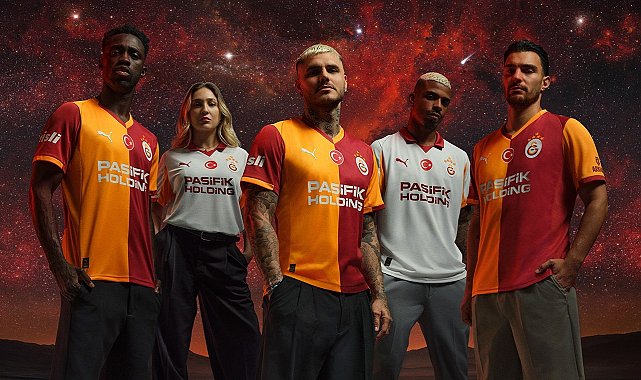Galatasaray'ın yeni sezon formaları taraftarın beğenisine sunuldu