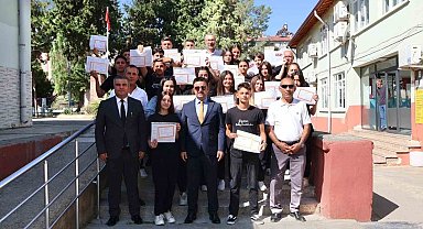 Gazipaşa'da 9 bin 239 öğrenci karne aldı