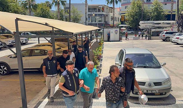 Gazipaşa'da çeşitli suçlardan gözaltına alınan 4 kişiden 3'ü tutuklandı