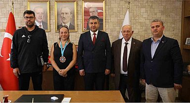 Gedizli kick boksçulardan dünya şampiyonasında büyük başarı