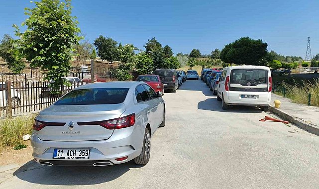 Gelişi güzel parklanma sürücüleri zora sokuyor