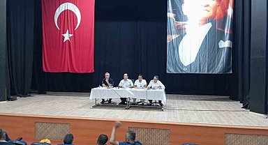 Gönen'de muhtarlar toplantısı yapıldı