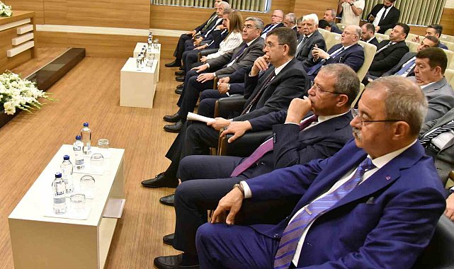 GSO Başkanı Ünverdi iş dünyasının taleplerini Cevdet Yılmaz'a sundu