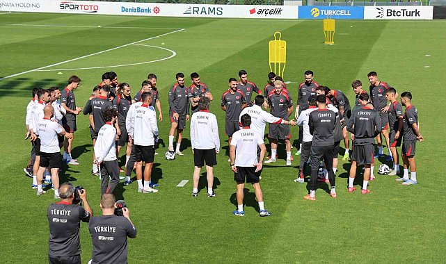 Hakan Çalhanoğlu, Uğurcan Çakır ve Mustafa Hekimoğlu, kadrodan çıkarıldı