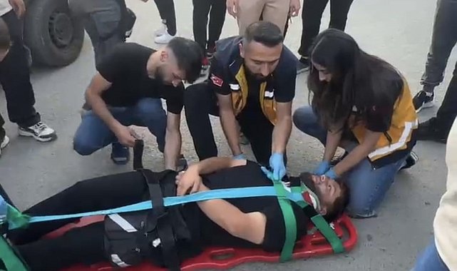 Hakkari'de otomobil ile motosiklet çarpıştı: 1 yaralı