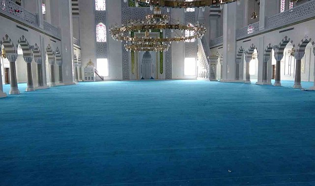 Halılar serildi, artık açılışa hazır