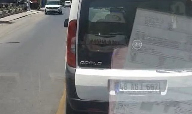 Hasta taşıyan ambulansa yol vermeyince gözaltına alındı