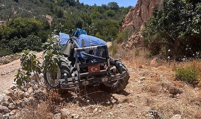 Hatay'da traktör devrildi: 2 yaralı