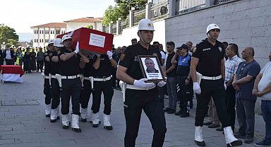 Hayatını kaybeden polis memuru törenle memleketine yolcu edildi