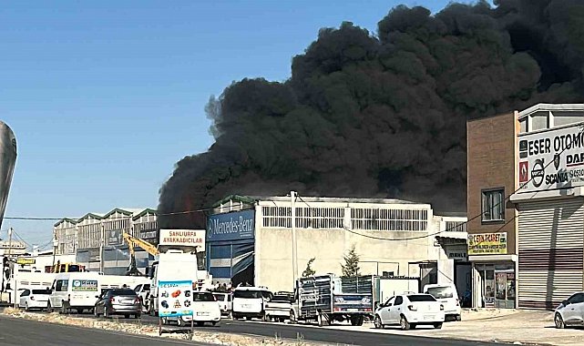 Hırdavat deposunda çıkan yangına TOMA ile müdahale edildi