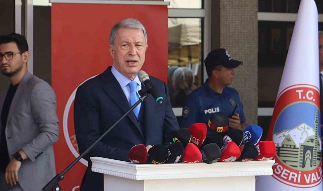 Hulusi Akar: "Hiçbir zaman terörü de unutmadık, teröristi de unutmadık"