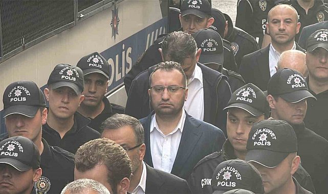 İBB'ye yönelik soruşturmada 5'inci dalgada gözaltına alınan şüpheliler sağlık kontrolüne getirildi