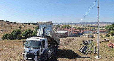 İnönü'de dış mahalle yolları yapımı devam ediyor