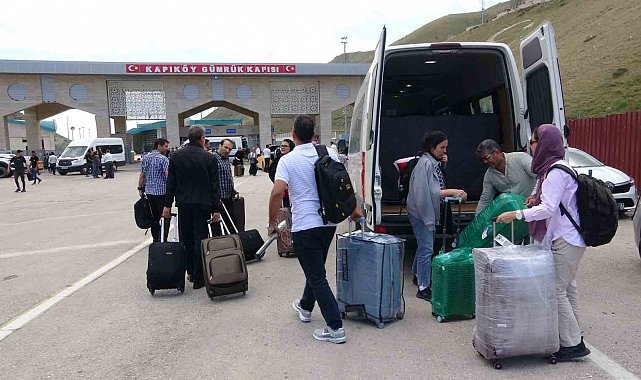 İran-İsrail savaşının 4'üncü gününde Van sınırında dönüş hareketliliği