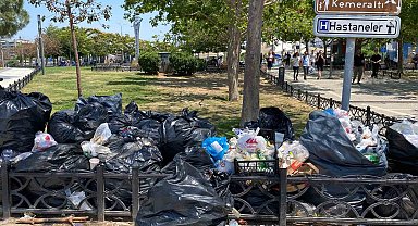 İşçilerin grevi, İzmir'in çöp çilesi devam ediyor