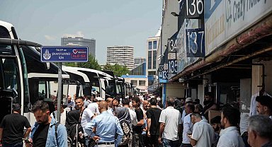 İstanbul Otogarı'nda bayram hareketliliği havadan görüntülendi