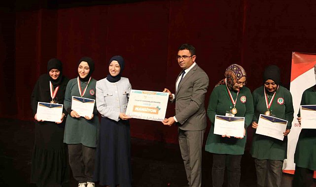 İyilik elçileri ödüllendirildi, ödüllerini Filistin'e bağışladılar