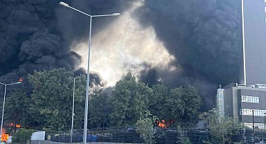 İzmir Valiliğinden depo yangınıyla ilgili açıklama