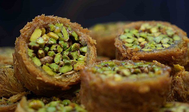 İzmir'de baklava mesaisi