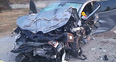 İzmir'de zincirleme trafik kazası: 5 ölü, 2 yaralı