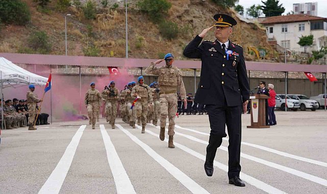 Jandarma arama köpeklerinden nefes kesen gösteri