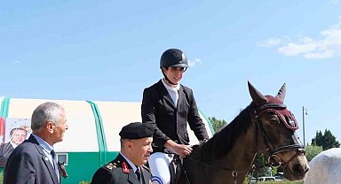 Jandarmanın 186. yılı binicilikle kutlandı