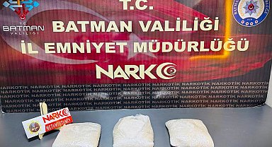 Kadın yolcunun valizinden 3 kilo uyuşturucu çıktı