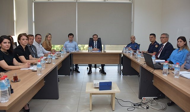 Kadına şiddet ve çocuk koruma konuları Salihli'de masaya yatırıldı