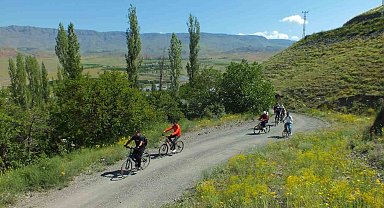 Kağızman'da bisiklet ile doğa keşfi