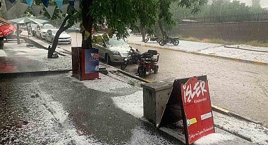 Kağızman'ı dolu vurdu, tarım arazileri zarar gördü