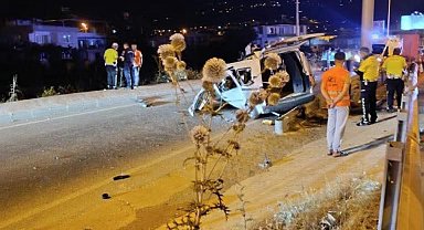 Kahramanmaraş'ta hafif ticari araç bariyere çarptı: 1 ölü, 1 yaralı