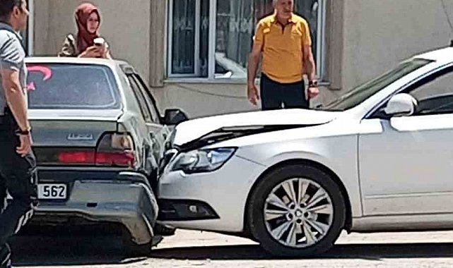 Kalp krizi geçiren sürücü zincirleme kazaya neden oldu