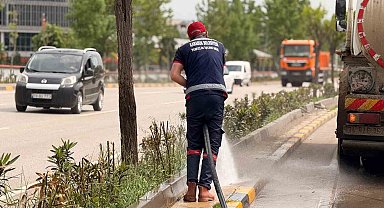 Karabük Belediyesi, şehir genelinde temizliği kesintisiz sürdürüyor