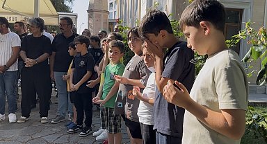 Karne gününde görevi başında fenalaşan öğretmen hayatını kaybetti