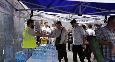 Kartal Belediyesi ekipleri, YKS heyecanında öğrencileri yalnız bırakmadı