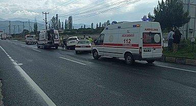Kastamonu'da iki otomobil çarpıştı: 5 yaralı