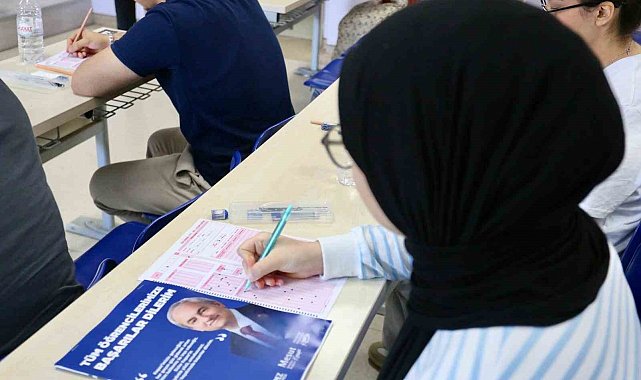 Kepez Belediyesi'nden öğrencilere gerçek sınav provası