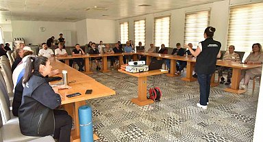 Kepez'den Huzurevi sakinlerine afet bilinci eğitimi