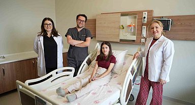 Kesilmek üzere olan bacak doktorların dikkatli müdahalesiyle kurtarıldı