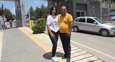 Kilis'te baba-kız üniversite sınavına aynı sınıfta girdi